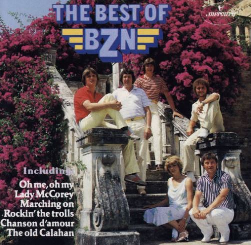 1970년대 네덜란드의 유명한 팝그룹인 BZN의 베사메 무쵸(Besame Mucho)를 소개합니다. BZN의 음색과 특유한 음악적 정서는 한국인에게도 잘 어울린다. '베사메 무쵸'는 우리가 스페인어 버전에 익숙하지만 색 다른 느낌으로도 들어보시기 바랍니다